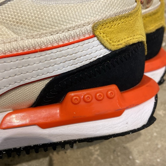 Puma City Rider - size 6 youth/ 38 EU - Picture 6 of 7